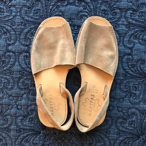 Marypaz W8.5 Tan Peep-Toe Slingback Leather Sandals EUC